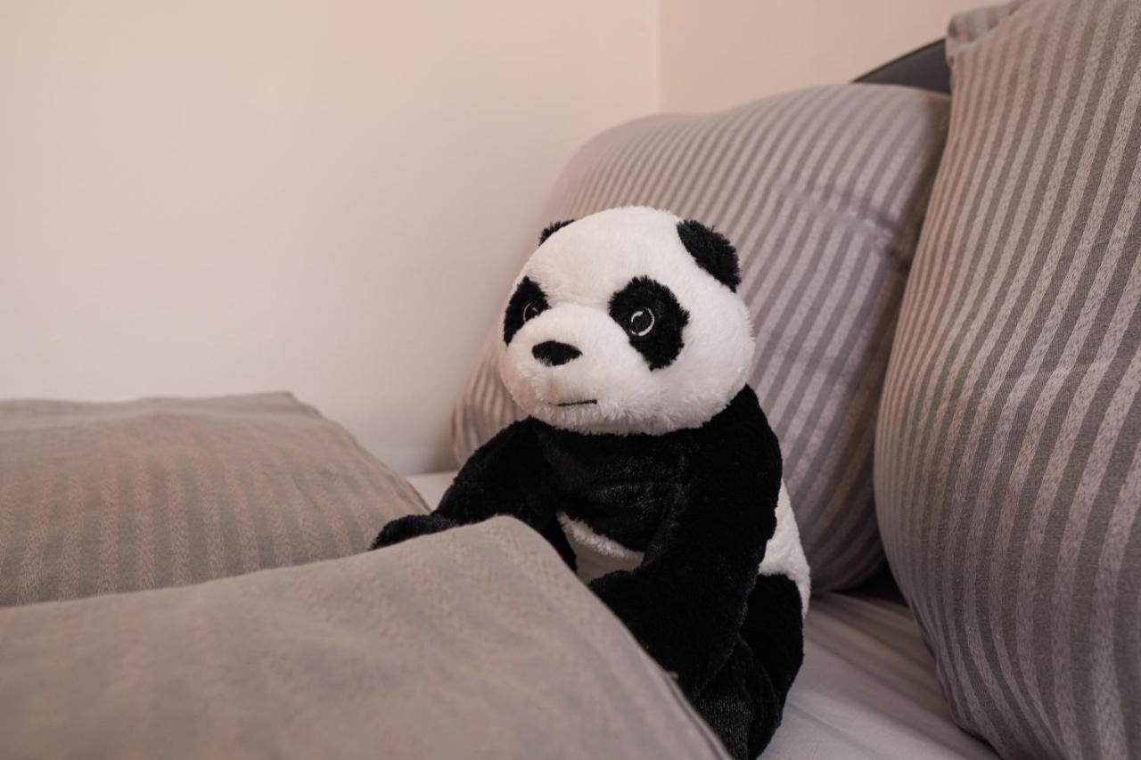 Fullhouse - Halle - T28 - Panda Apartment エクステリア 写真