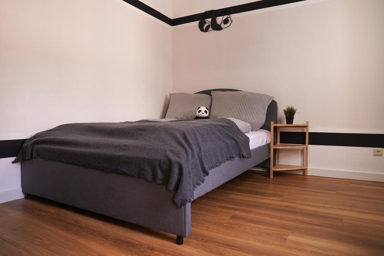 Fullhouse - Halle - T28 - Panda Apartment エクステリア 写真